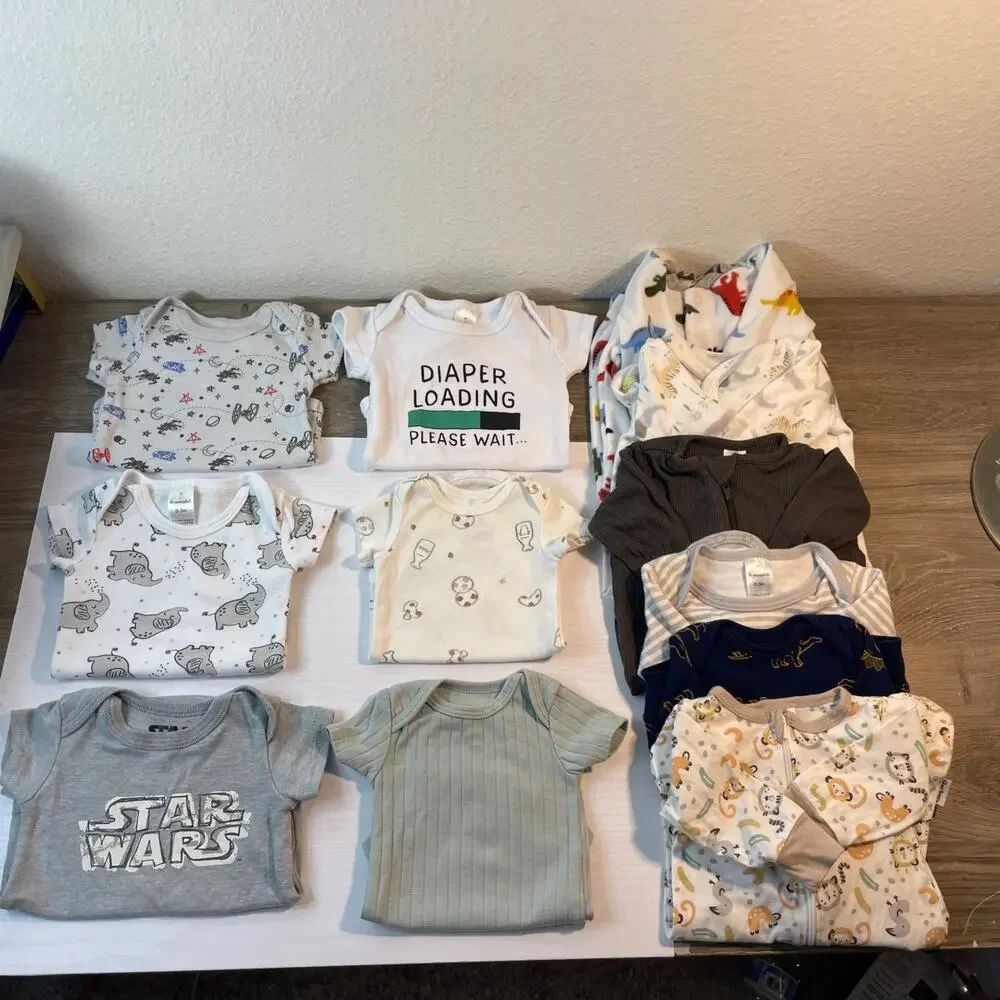 Lot of 12 Baby Boy Clothes Size 0-3 Months Sleep Play Pajamas Star Wars